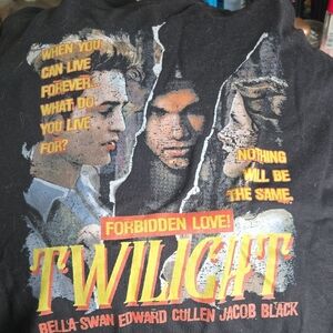 Twlight L Black and Brown Graphic Tee